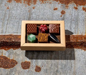 6 Flavours Chocolate Box 'First Date'